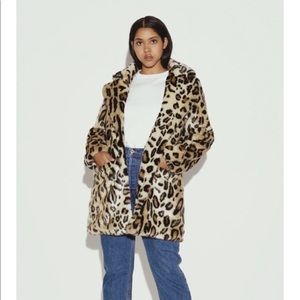 Apparis leopard print coat